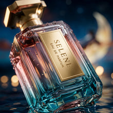 Velixir Parfums Selene perfume bottle side view