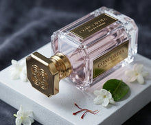 Velixir Concordia perfume bottle side view